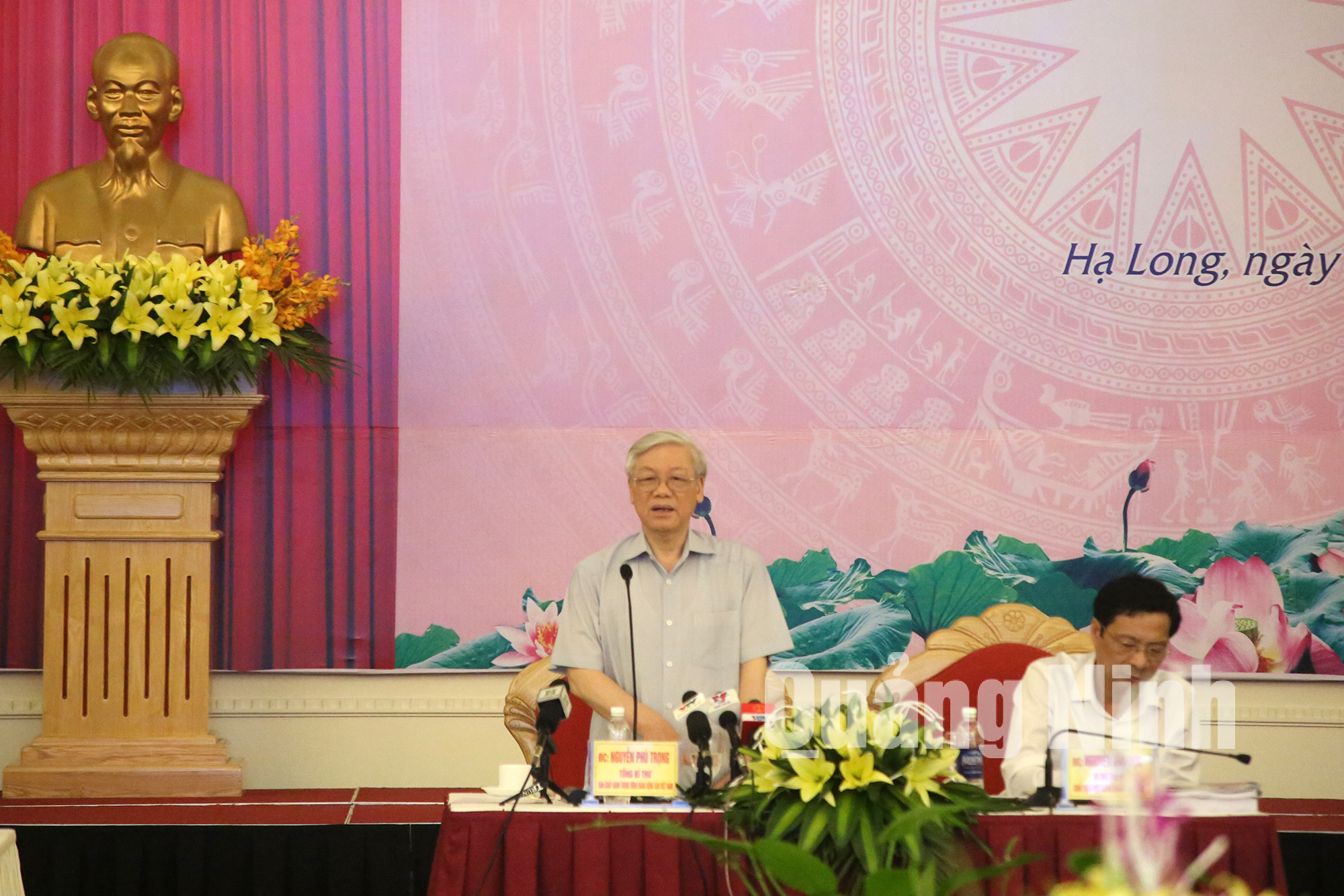 Tổng Bí thư Nguyễn Phú Trọng phát biểu tại buổi làm việc với BCH Đảng bộ tỉnh Quảng Ninh