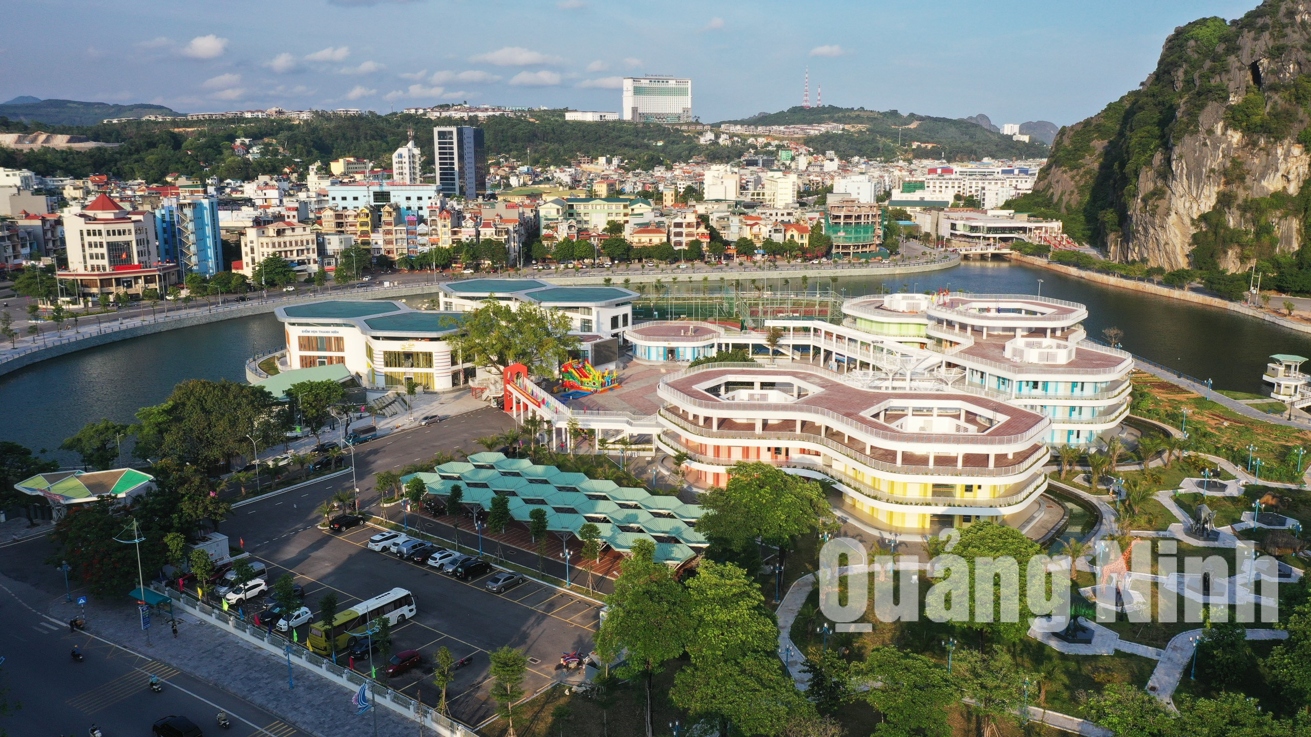 Cung Văn hóa Thanh thiếu nhi Quảng Ninh (8-2020). Ảnh: Đỗ Phương