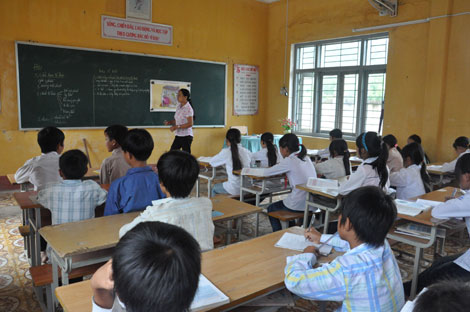 Học sinh Trường THCS Quảng Sơn (Hải Hà) ôn tập trước năm học mới