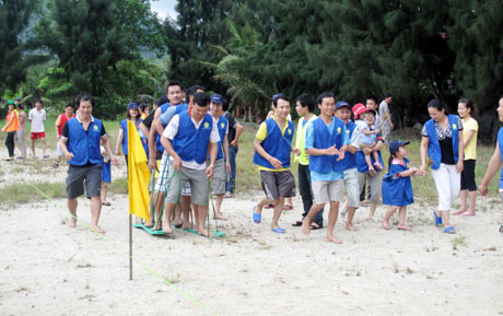 Team building - một loại hình du lịch đang thu hút khách.