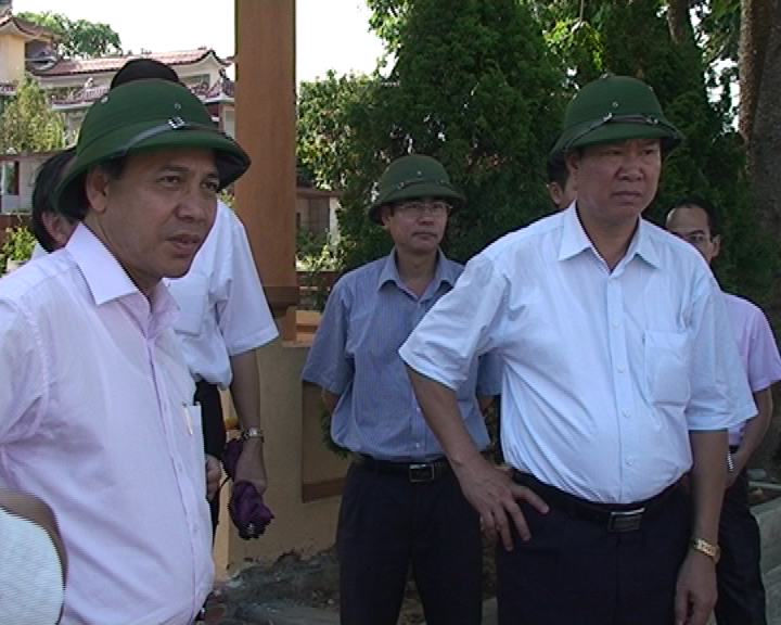 Phó Chủ tịch UBND tỉnh Đặng Huy Hậu, kiểm tra công tác quản lý tài nguyên và môi trường trên địa bàn TP Hạ Long