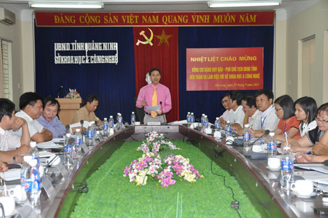 Đồng chí Đặng Huy Hậu, Phó Chủ tịch UBND tỉnh kết luận buổi làm việc.