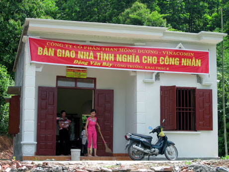 Ngôi nhà của anh Đặng Văn Bảy, thôn Cái Tăn, xã Cộng Hoà được Công ty CP Than Mông Dương - Vinacomin hỗ trợ kinh phí xây dựng.