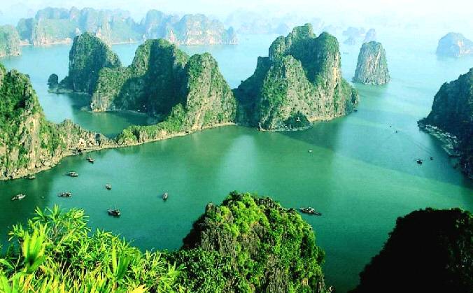 Vịnh Hạ Long lọt vào top 7 kỳ quan thiên nhiên thế giới