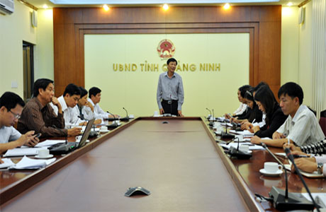 Đồng chí Nguyễn Văn Đọc, Chủ tịch UBND tỉnh phát biểu kết luận cuộc họp.