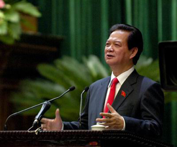 Thủ tướng Nguyễn Tấn Dũng trả lời chất vấn của các đại biểu Quốc hội. Ảnh: Chinhphu.vn