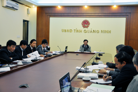 Đồng chí Nguyễn Văn Đọc, Chủ tịch UBND tỉnh chủ trì cuộc họp