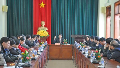 Chủ tịch UBND tỉnh Nguyễn Văn Đọc phát biểu tại hội nghị.