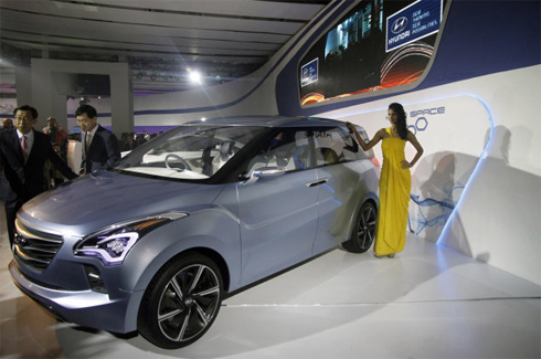 Hyundai Hexa Space trong buổi ra mắt tại triển lãm New Dehli. Ảnh: Indian Autos Blog.