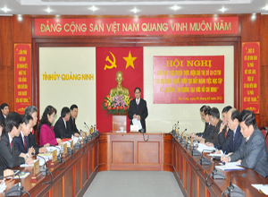 Tiếp tục đẩy mạnh học và làm theo tấm gương đạo đức Hồ Chí Minh