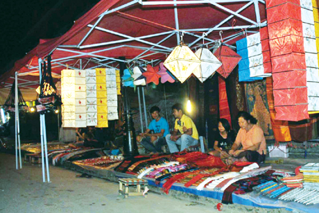 Một góc chợ đêm Luông Prabang.