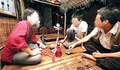 Từ nam giới...