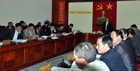 Đồng chí Phạm Minh Chính, Bí Thư Tỉnh ủy kết luận các nội dung thảo luận tại buổi làm việc chiều 14-3.