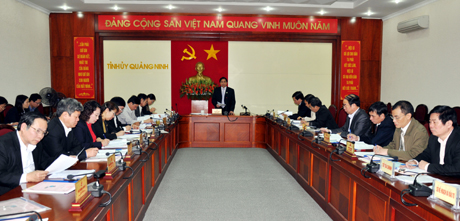 Đồng chí Phạm Minh Chính, Bí thư Tỉnh ủy kết luận những nội dung thảo luận trong sáng 15-3.
