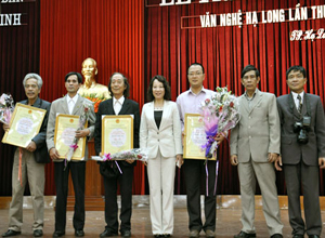 Trao Giải thưởng Văn nghệ Hạ Long lần thứ VII (2006-2010)