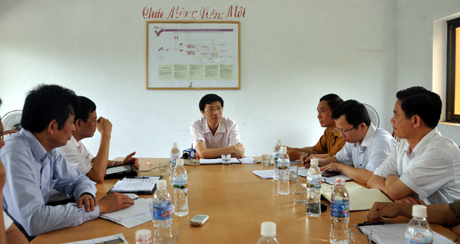 Chủ tịch UBND tỉnh Nguyễn Văn Đọc giao nhiệm vụ cho các đơn vị đảm bảo cung cấp nước sạch trong mùa du lịch 2012.