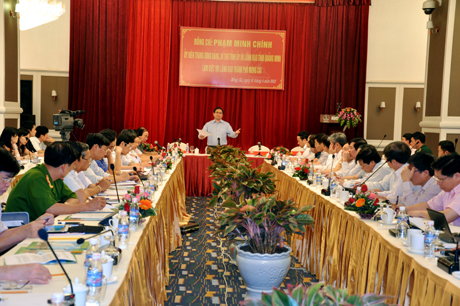 Đồng chí Phạm Minh Chính, Bí thư Tỉnh uỷ phát biểu kết luận tại buổi làm việc.