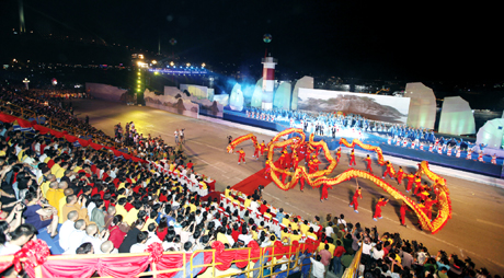 Tưng bừng Carnaval Hạ Long 2012