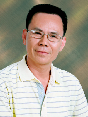 Ông Phạm Ngọc Thành, Phó Chủ tịch Hội VHNT tỉnh.