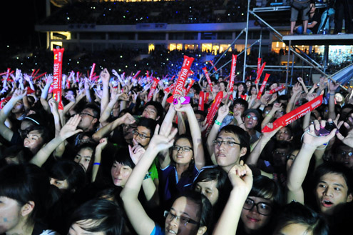 Khán giả trẻ hào hứng với MTV Exit.