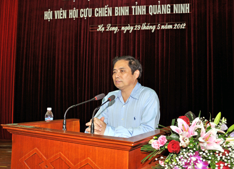 Đồng chí Bí thư Tỉnh uỷ Phạm Minh Chính phát biểu tại buổi gặp mặt.