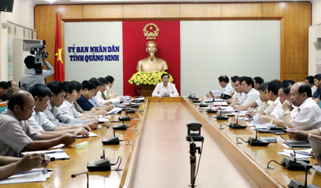 Đồng chí Nguyễn Văn Đọc, Chủ tịch UBND tỉnh chủ trì buổi họp.