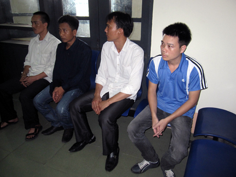 Một nhóm đối tượng khai thác than thuê tại phường Hà Khánh (TP Hạ Long) đang chờ ngày ra toà xét xử.