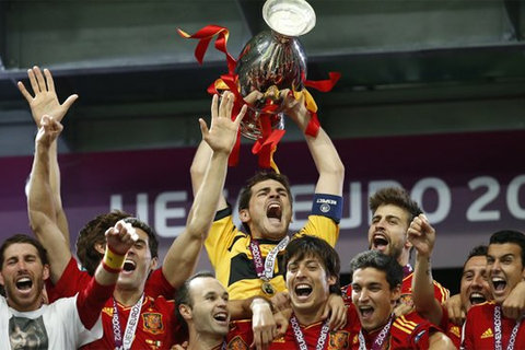 Cầu thủ Tây Ban Nha giành chiến thắng xứng đáng.