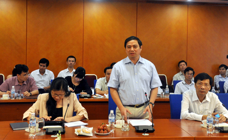 Đồng chí: Phạm Minh Chính, Uỷ viên T.Ư Đảng, Bí thư Tỉnh uỷ báo cáo Đề án với lãnh đạo Bộ Tài chính.