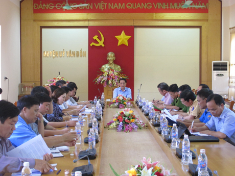 Phó Chủ tịch Thường trực UBND tỉnh kết luận buổi làm việc với lãnh đạo huyện Vân Đồn