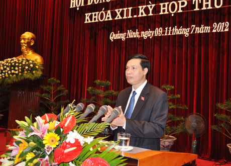 Chủ tịch HĐND tỉnh Nguyễn Đức Long phát biểu khai mạc kỳ họp.