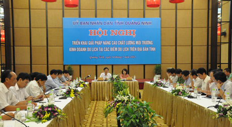 Đồng chí Nguyễn Văn Đọc, Chủ tịch UBND tỉnh phát biểu kết luận hội nghị.