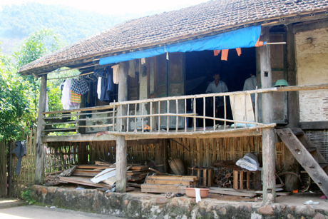 Ngôi nhà sàn truyền thống duy nhất của người Cao Lan còn lại ở thôn Bắc Tập (xã Đạp Thanh, Ba Chẽ). Ảnh: Cao Đức Bình (CTV)
