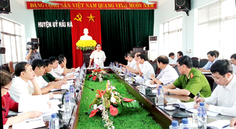 Hội nghị Ban Thường vụ Huyện uỷ Hải Hà, tháng 7-2012.