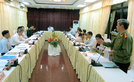 ĐB Vũ Chính Thực, Giám đốc Công an tỉnh Quảng Ninh phát biểu tại phiên thảo luận tổ về về Dự thảo Luật giáo dục Quốc phòng – An ninh và Luật phòng, chống khủng bố.