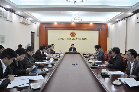 Phó Chủ tịch UBND tỉnh Đặng Huy Hậu chủ trì cuộc họp