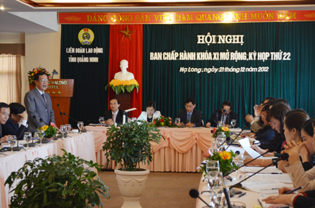 Đồng chí Đỗ Thông, Phó Chủ tịch Thường trực UBND tỉnh phát biểu tại hội nghị.