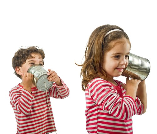 Trí tưởng tượng của các bé mẫu giáo rất phong phú và có những mối liên hệ nhất định với thực tế. Ảnh: Wordpress