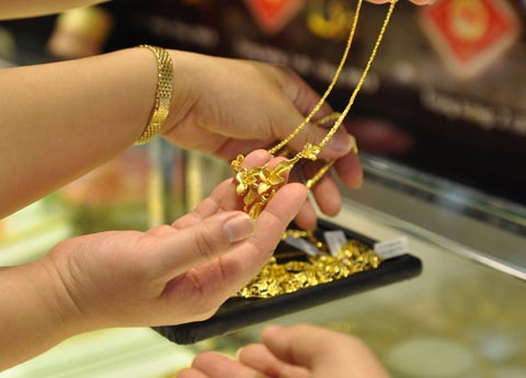 Hiệp hội Kinh doanh Vàng kiến nghị giảm thuế xuất khẩu vàng nữ trang từ 10% xuống còn 0%. Ảnh: AQ