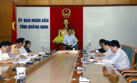 Đồng chí Nguyễn Văn Thành, Phó Chủ tịch UBND tỉnh phát biểu kết luận cuộc họp.