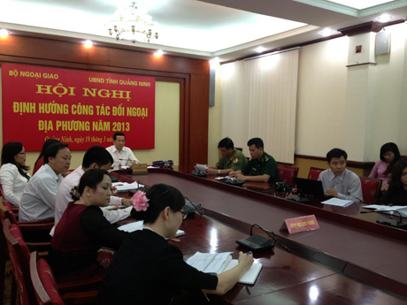 Đồng chí Nguyễn Văn Thành, Phó Chủ tịch UBND tỉnh tham dự cuộc họp trực tuyến với Bộ Ngoại giao