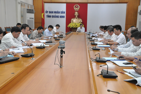 Đồng chí Đặng Huy Hậu, Phó Chủ tịch UBND tỉnh, Chủ tịch Hội đồng thẩm định kết luận tại buổi làm việc