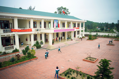 Trường PTTH Cô Tô được xây mới và đi vào sử dụng trong năm 2012.