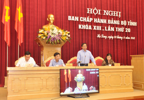 Đồng chí Bí thư Tỉnh ủy Phạm Minh Chính phát biểu kết luận hội nghị.
