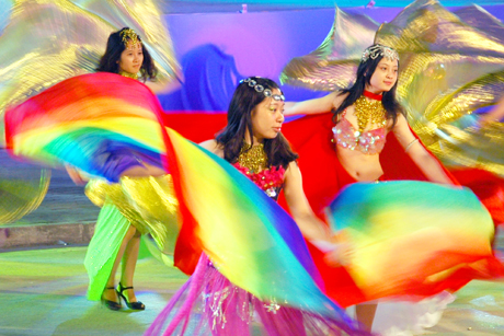 Carnaval Hạ Long 2013: Vũ điệu của sắc màu