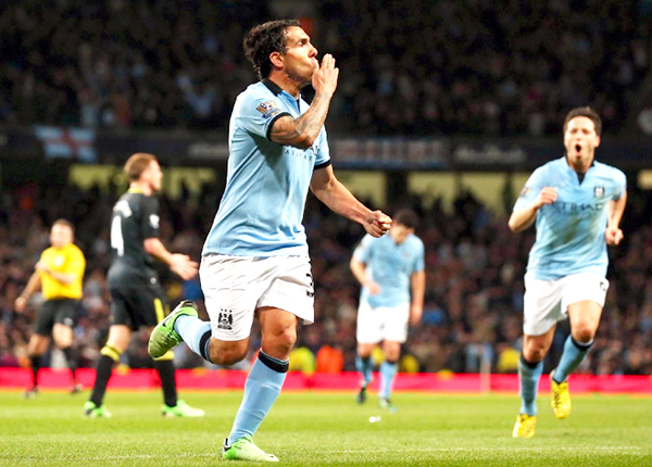 Tevez và đồng đội sẽ có danh hiệu an ủi ở Wembley tối nay