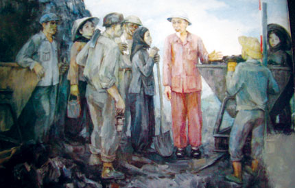 Bức tranh Bác Hồ về thăm công nhân mỏ than Đèo Nai.