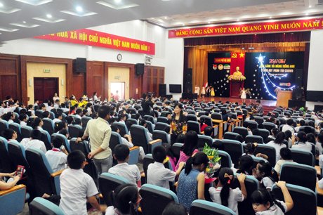 Hội thi thu hút đông đảo học sinh các trường tiểu học, THCS trên địa bàn TP Hạ Long tham dự.