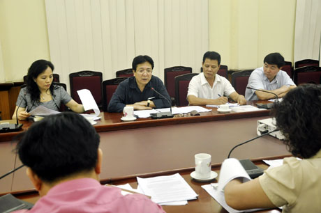 Đồng chí Vương Duy Biên, Thứ trưởng Bộ VH, TT-DL phát biểu kết luận buổi làm việc.  