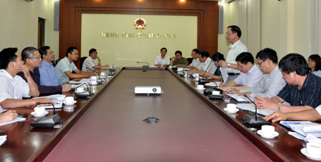 Đồng chí Đỗ Thông, Phó Chủ tịch Thường trực UBND tỉnh phát biểu tại buổi làm việc.